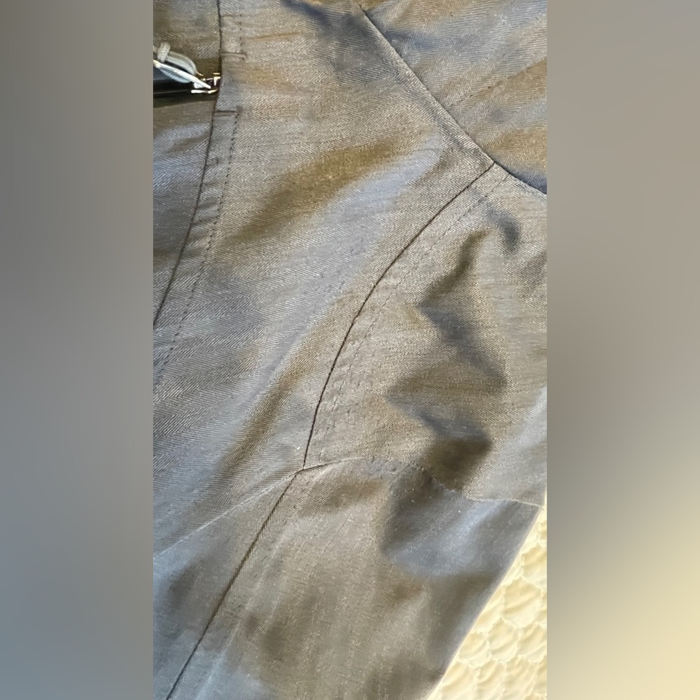 Athleta gray rain jacket. Perfection! - Picture 6 of 12